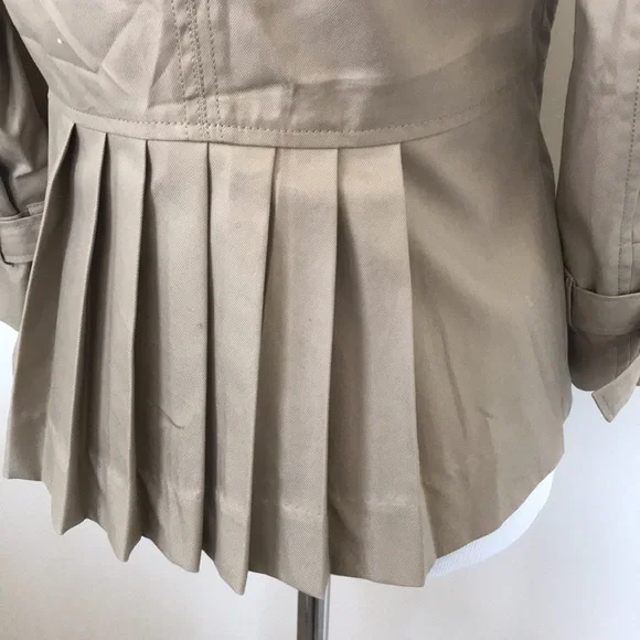 Classic Tan Women's Blazer - Picture 4 of 7